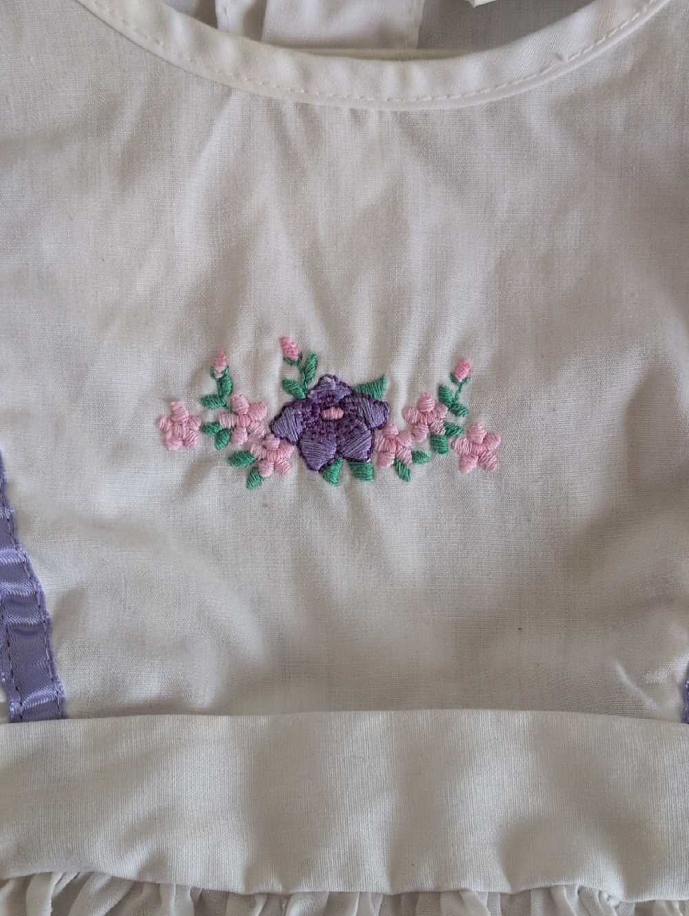70's VINTAGE - Winnie The Pooh - Sears White Floral Cottage Embroid Girl's Dress - Picture 8 of 8